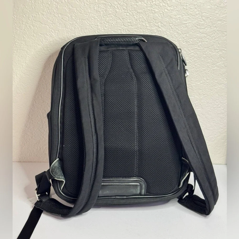 all black travel backpack PRO PACK two grab handles Herschel Supply Co. Nova Wet Bags Color:Black w/Black. BOB